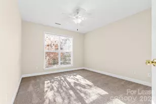 958 W 1st St, Charlotte, NC 28202 - Photo 15