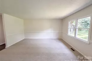 1034 Buckingham Ave, Gastonia, NC 28054 - Photo 5