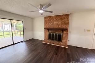1034 Buckingham Ave, Gastonia, NC 28054 - Photo 3