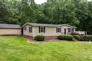 4091 Little Mountain Rd, Newton, NC 28658 - Photo 3