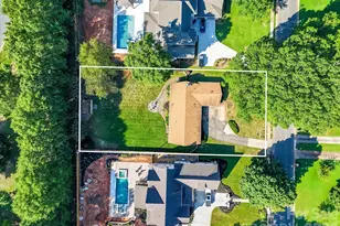 911 Lansdowne Rd, Charlotte, NC 28270 - Photo 17