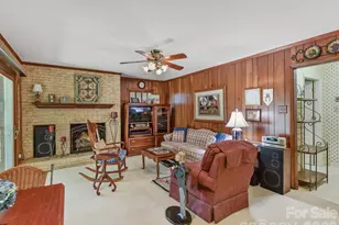 911 Lansdowne Rd, Charlotte, NC 28270 - Photo 5