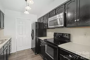 988 Cranberry Cir, Fort Mill, SC 29715 - Photo 9