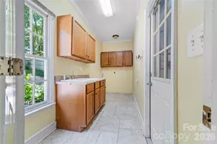 5010 Ardenwoods Dr, Charlotte, NC 28215 - Photo 19