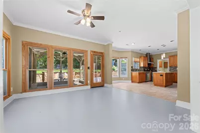5010 Ardenwoods Drive, Charlotte, NC 28215 - Photo 7