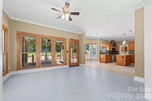 5010 Ardenwoods Dr, Charlotte, NC 28215 - Photo 7