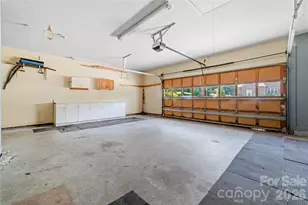 5010 Ardenwoods Dr, Charlotte, NC 28215 - Photo 33