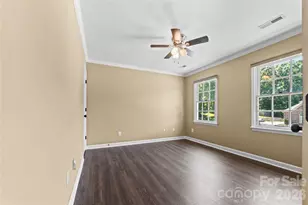 5010 Ardenwoods Dr, Charlotte, NC 28215 - Photo 31