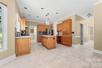 5010 Ardenwoods Drive, Charlotte, NC 28215 - Photo 11