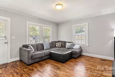 623 E 4th Avenue, Gastonia, NC 28054 - Photo 5