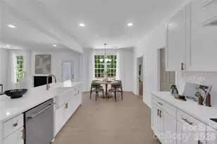 9438 Valley Rd, Charlotte, NC 28270 - Photo 11