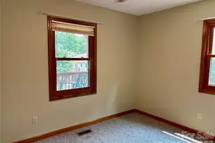 21 Ashwood Dr, Asheville, NC 28803 - Photo 17