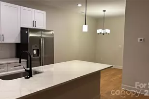4817 Victoria Ave, Charlotte, NC 28269 - Photo 5