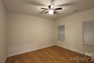 4817 Victoria Ave, Charlotte, NC 28269 - Photo 15
