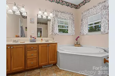 176 Chelsea Nix Lane, Hendersonville, NC 28792 - Photo 15