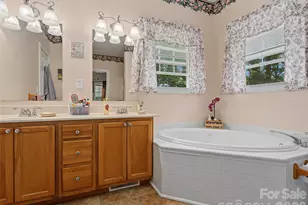 176 Chelsea Nix Ln, Hendersonville, NC 28792 - Photo 15
