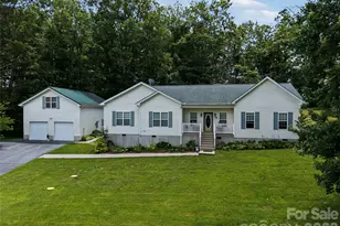 176 Chelsea Nix Ln, Hendersonville, NC 28792 - Photo 31