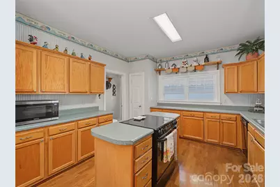 176 Chelsea Nix Lane, Hendersonville, NC 28792 - Photo 9