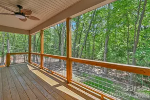 63 Abbey Ln, Hendersonville, NC 28739 - Photo 5