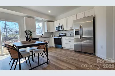2920 21st Street Lane NE, Hickory, NC 28601 - Photo 7