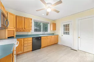 3 Enka Oak St, Candler, NC 28715 - Photo 9