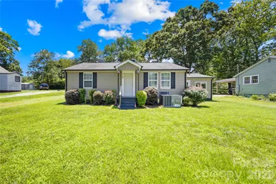 316 20th Avenue NE, Hickory, NC 28601 - Photo 1