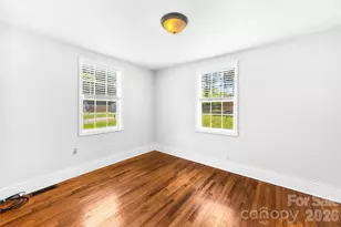 316 20th Ave NE, Hickory, NC 28601 - Photo 17