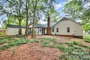 11718 Fernhurst Ln, Charlotte, NC 28277 - Photo 7