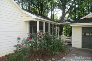 11718 Fernhurst Ln, Charlotte, NC 28277 - Photo 9