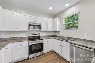 231 W Grover St, Shelby, NC 28150 - Photo 11
