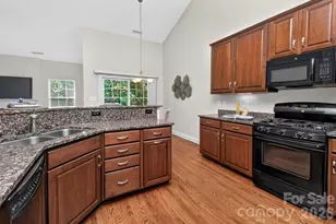 1205 Williamstown Rd, Matthews, NC 28105 - Photo 9
