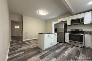 287 Scoggins St, Cramerton, NC 28032 - Photo 5