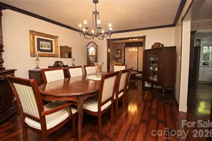 8301 Abercorn Ln, Charlotte, NC 28227 - Photo 5