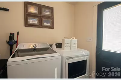 8301 Abercorn Lane, Charlotte, NC 28227 - Photo 17