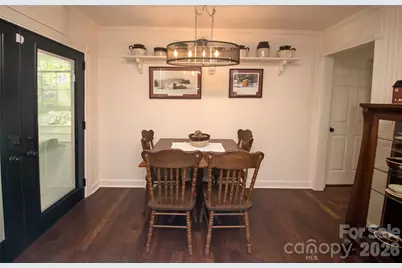 8301 Abercorn Lane, Charlotte, NC 28227 - Photo 15