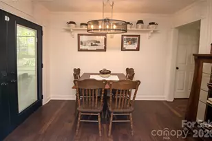 8301 Abercorn Ln, Charlotte, NC 28227 - Photo 15