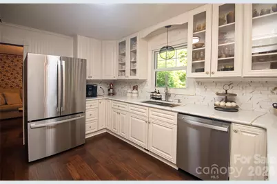8301 Abercorn Lane, Charlotte, NC 28227 - Photo 13