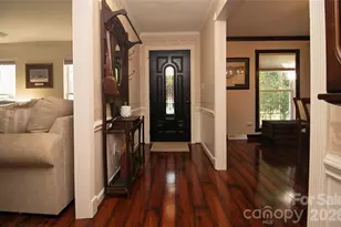 8301 Abercorn Ln, Charlotte, NC 28227 - Photo 3