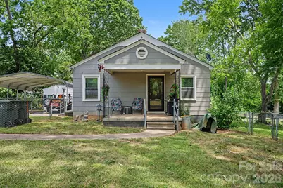 109 S Pine Street, Lowell, NC 28098 - Photo 1