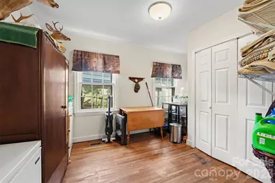 109 S Pine Street, Lowell, NC 28098 - Photo 11
