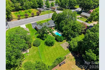 321 16th Avenue NW, Hickory, NC 28601 - Photo 47