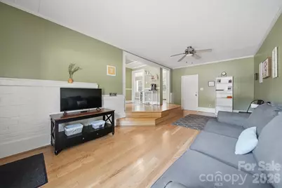 321 16th Avenue NW, Hickory, NC 28601 - Photo 7