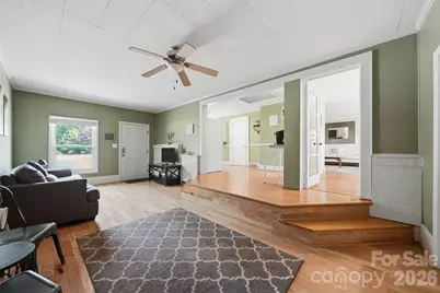 321 16th Avenue NW, Hickory, NC 28601 - Photo 41