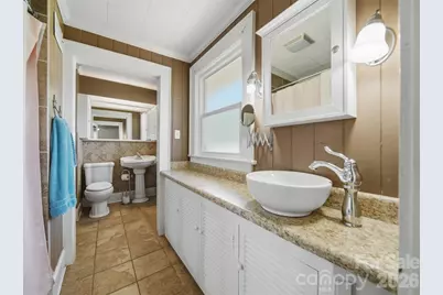 321 16th Avenue NW, Hickory, NC 28601 - Photo 11