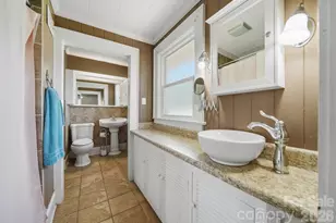321 16th Ave NW, Hickory, NC 28601 - Photo 11