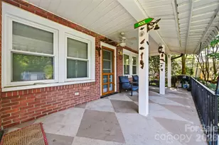 321 16th Ave NW, Hickory, NC 28601 - Photo 13
