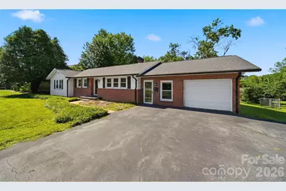 321 16th Avenue NW, Hickory, NC 28601 - Photo 3