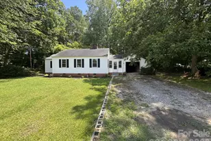 1250 Hampton Grace Ave, Lancaster, SC 29720 - Photo 3
