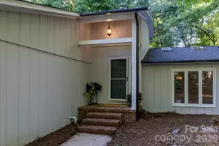1107 Spring Fall Ct, Charlotte, NC 28213 - Photo 3