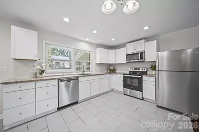 4316 McKinley Drive, Charlotte, NC 28208 - Photo 3
